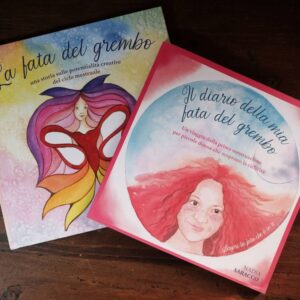 Pack 'La Fata del Grembo' con libro e diario, progettato per celebrare il potere delle prime mestruazioni.